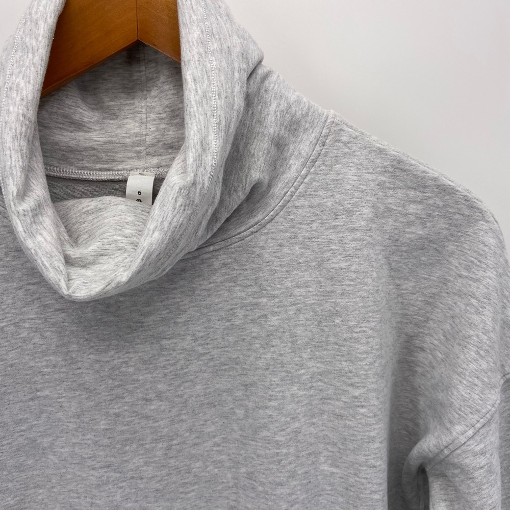 Lululemon Pullover - Picture 2 of 8